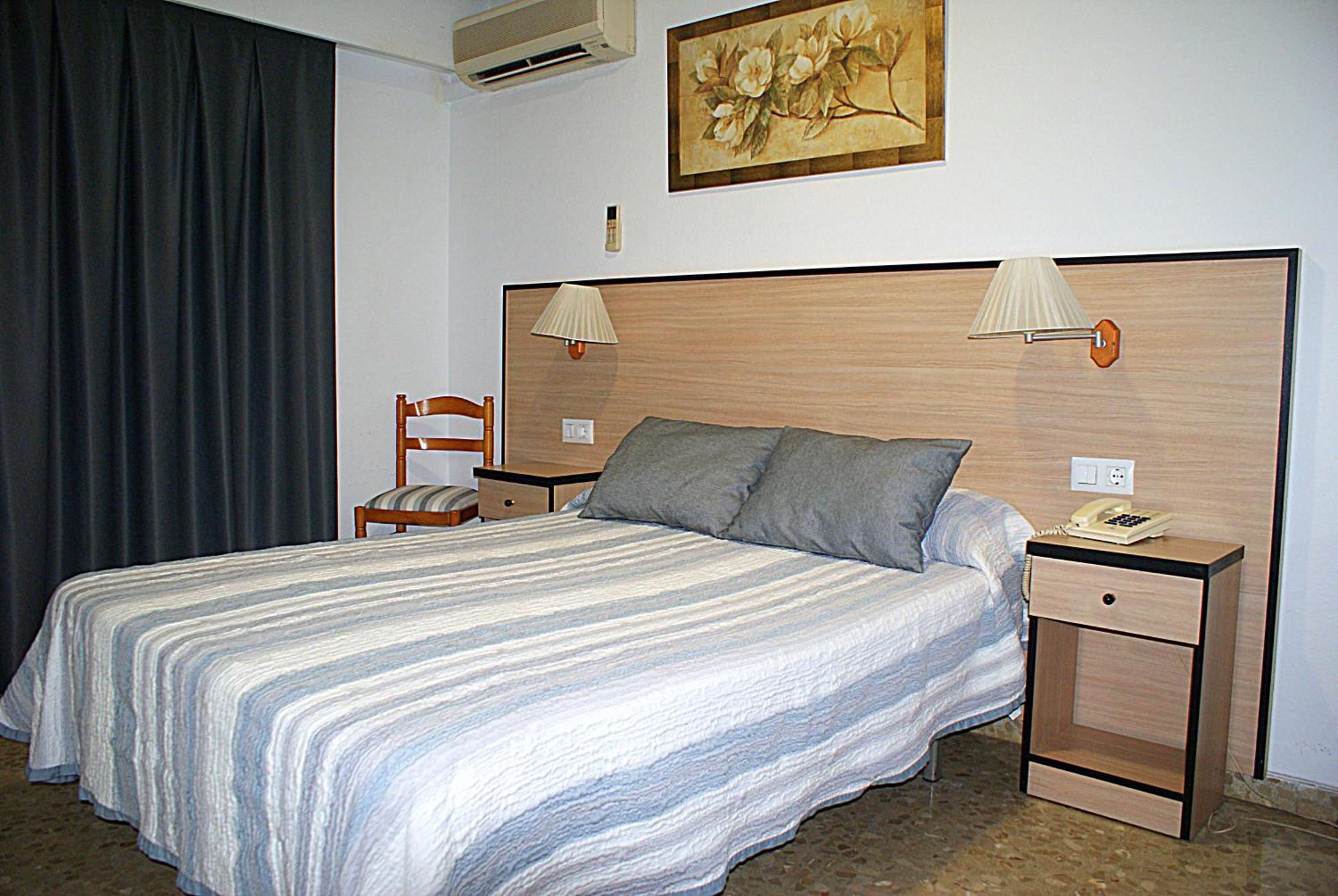 Hotel Carabela 2 Cullera Bagian luar foto