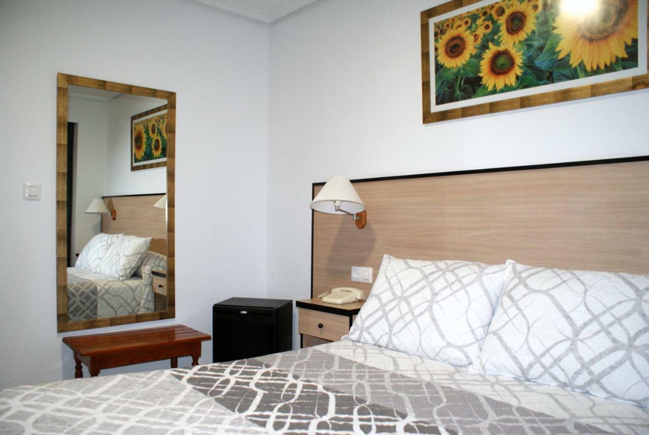Hotel Carabela 2 Cullera Bagian luar foto